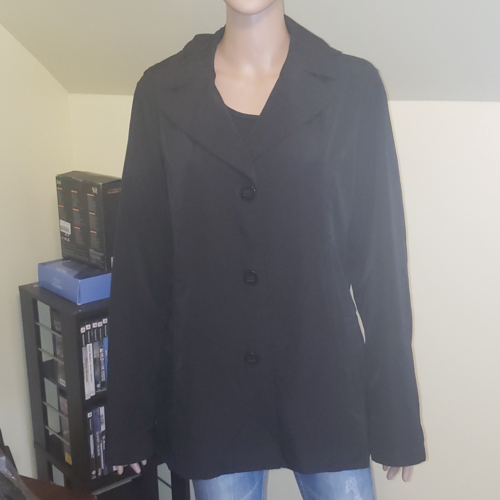 Jacket - Picture 1 of 8